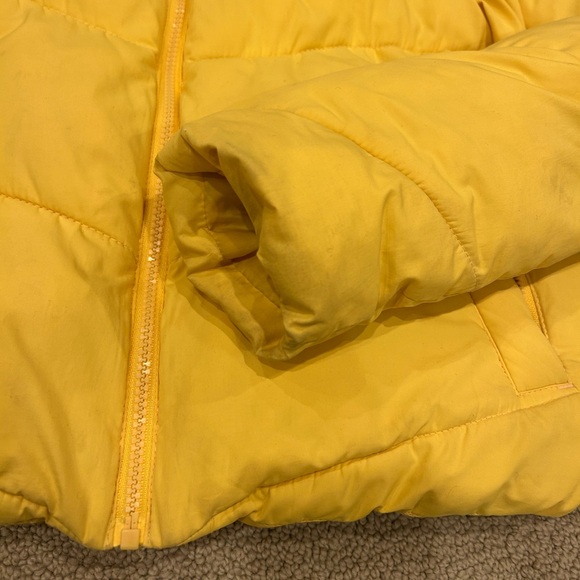 ABERCROMBIE & FITCH yellow puffer jacket - Picture 4 of 10